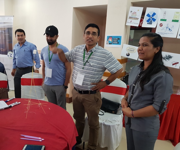 Nepal-19-Marshmallow-Challenge-Team-1-Marketing-Seminar-Alexander-Muxel-Consulting.2019.05