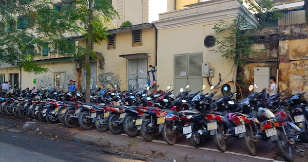 suedost-asien-alexander-muxel-consutling-parking-bike-south-east-asia